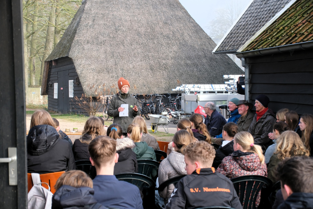 Scholieren krijgen info over de ringslang