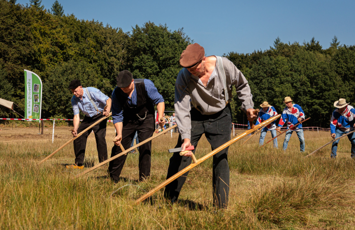 Kliklap - Dubbele retro eenpolige schakelaar met afdekraam nr. 1, bruin Kliklap - Dubbele retro eenpolige schakelaar met afdekraam nr. 1, bruin